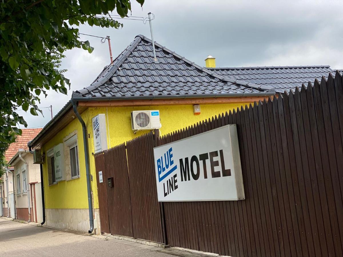 Blueline Motel Jászberény Exterior foto